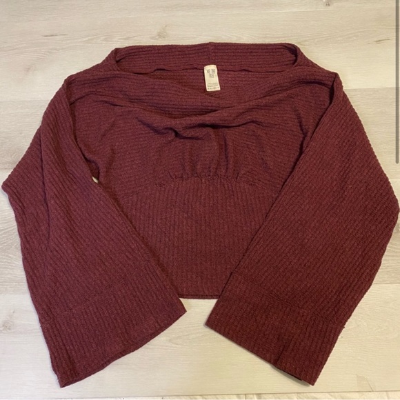 Crazy On You Thermal Top
FREE PEOPLE, Size Medium, Burgundy - Picture 5 of 10